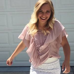 Meet your Posher, Karlie